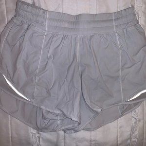 Lululemon Hotty Hot Shorts 4 in" (tall)